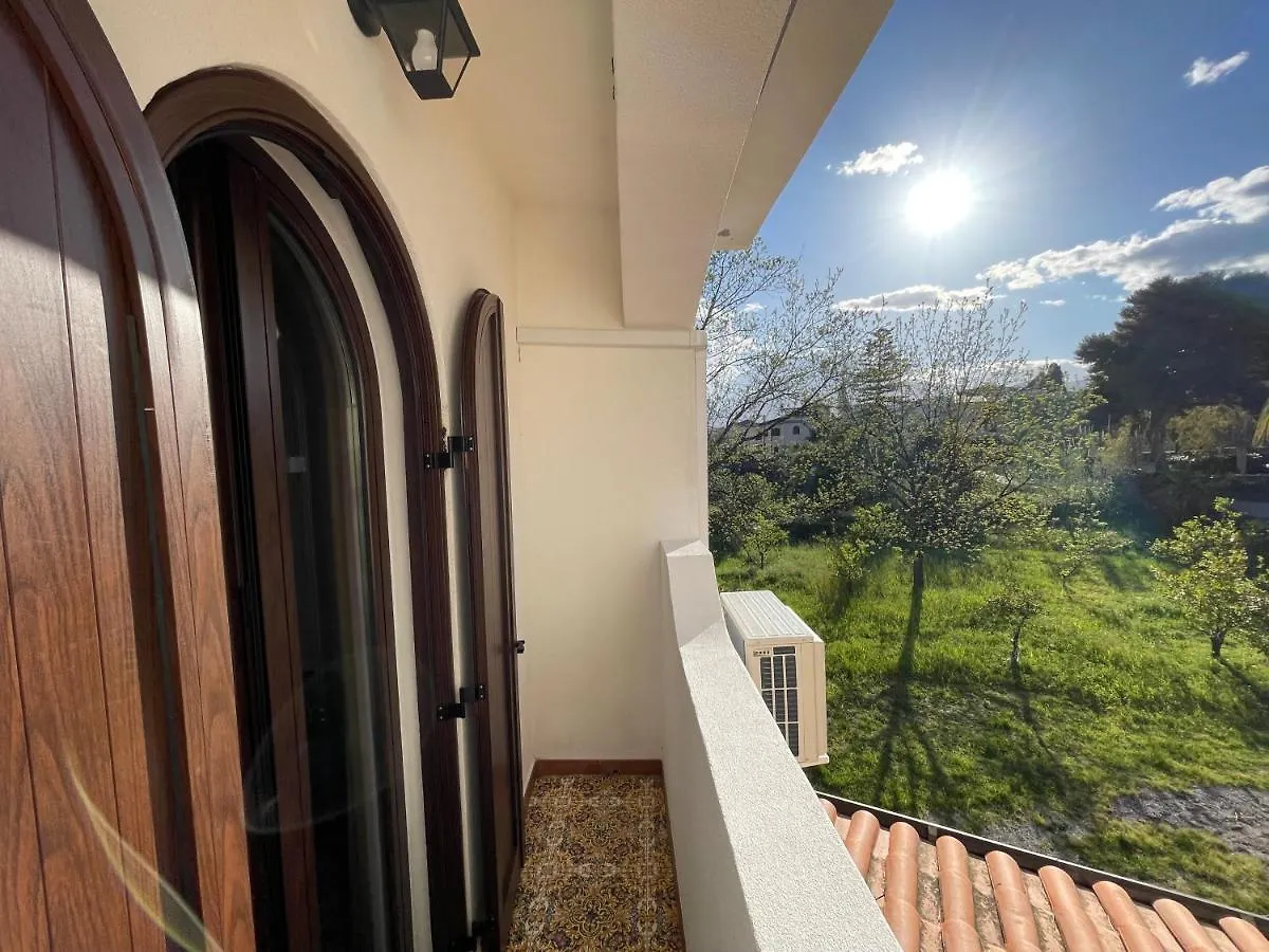 John Sea Suites Giardini Naxos Apartment