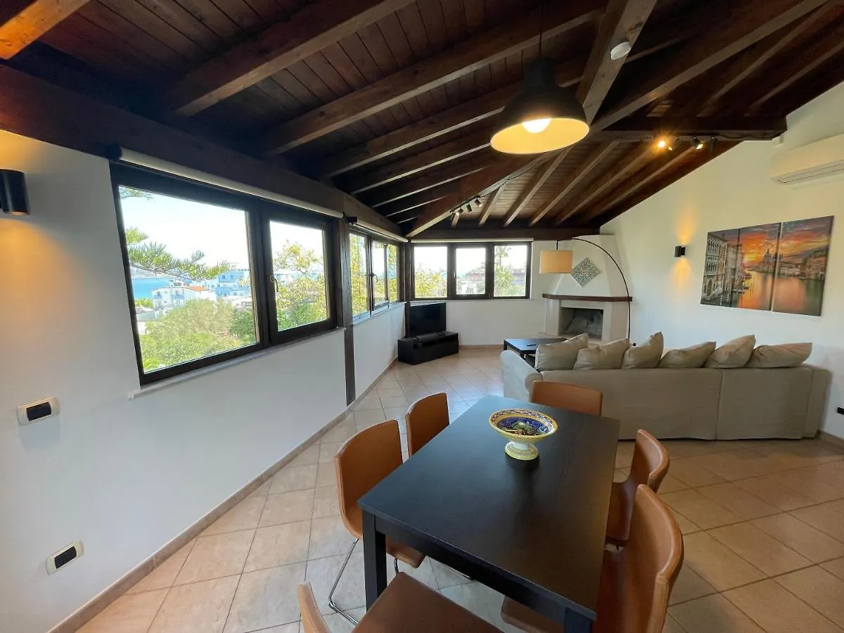 John Sea Suites Giardini Naxos Lägenhet