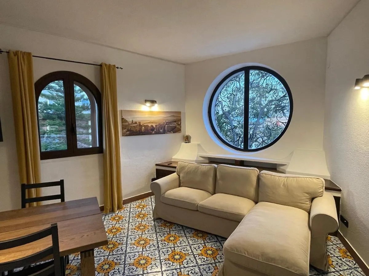 Lägenhet John Sea Suites Giardini Naxos