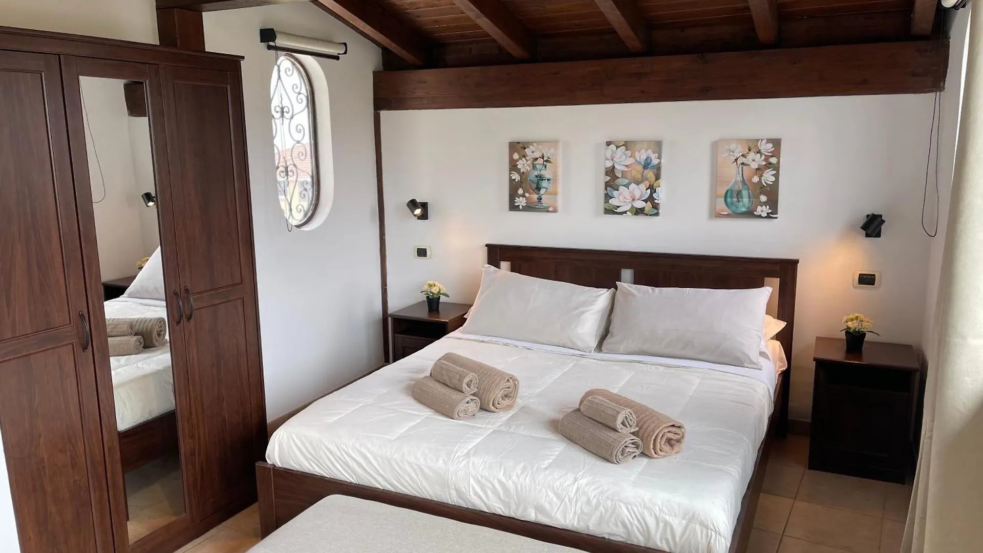 John Sea Suites Giardini Naxos Lägenhet