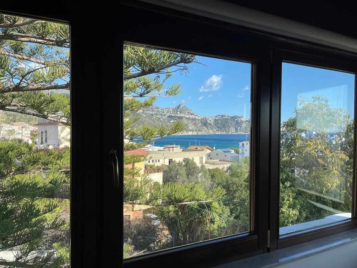 John Sea Suites Giardini Naxos Apartment