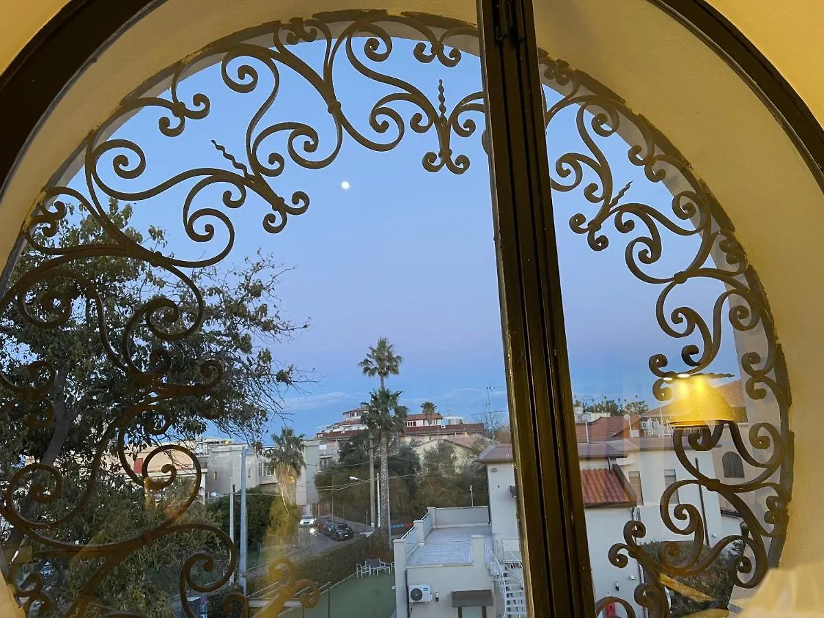 John Sea Suites Giardini Naxos Apartment